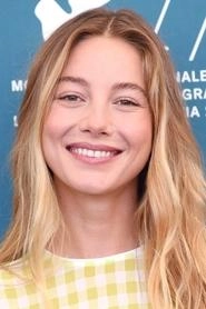 Ảnh diễn viên Charlotte Vega