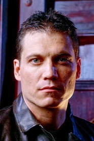 Ảnh diễn viên Holt McCallany